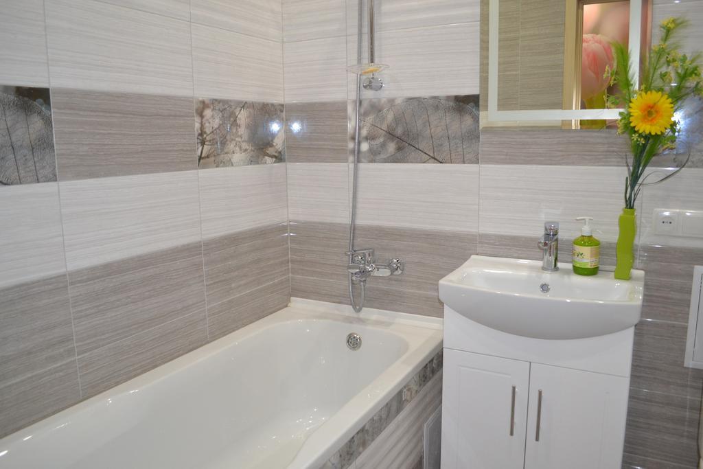 Apartment On Yuvilejnyj Avenue Harkiv Dış mekan fotoğraf